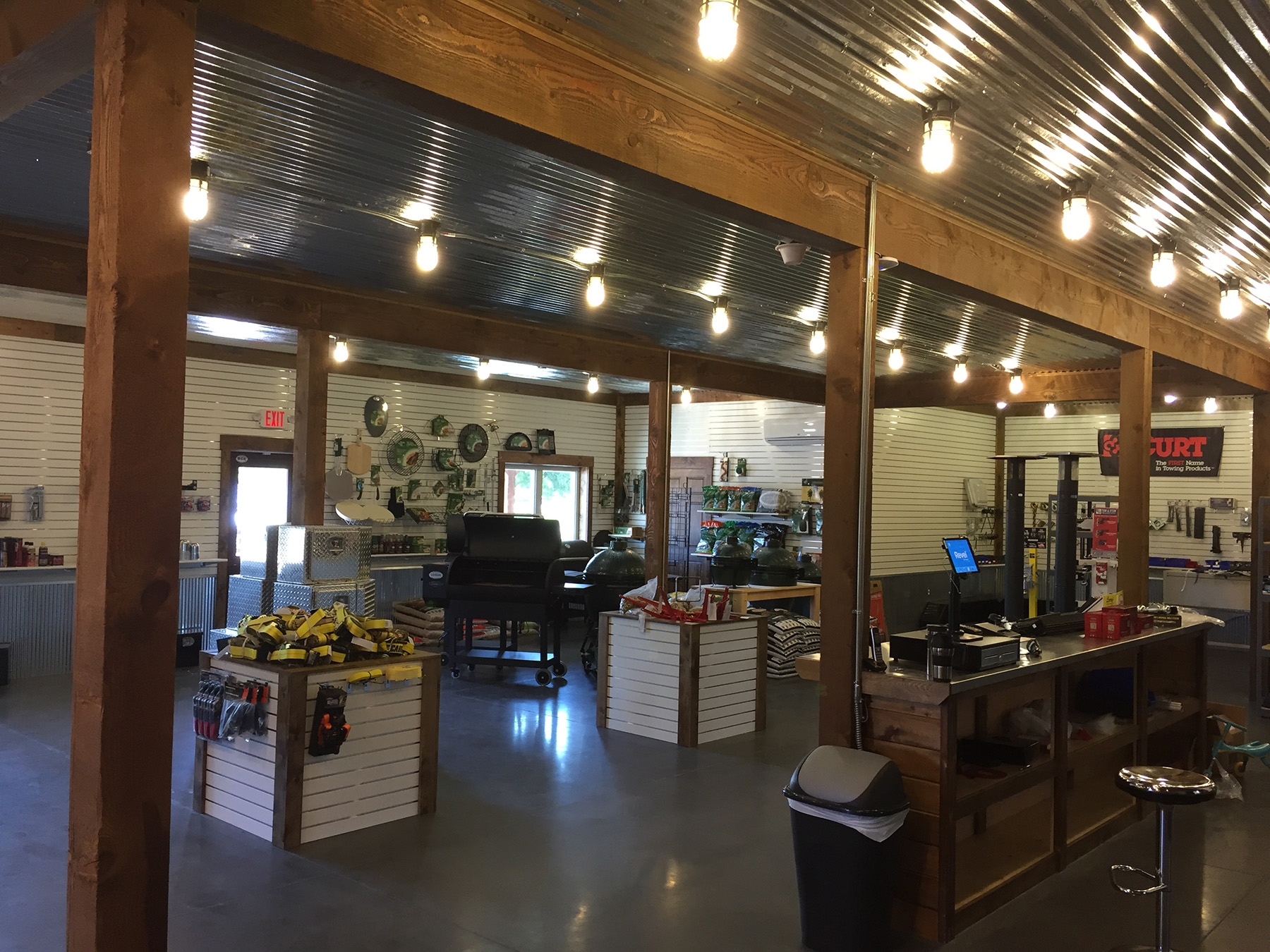 Interior Retail Showroom